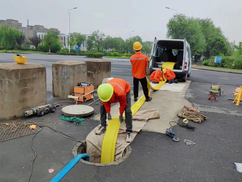 南水新村光固化管道修复